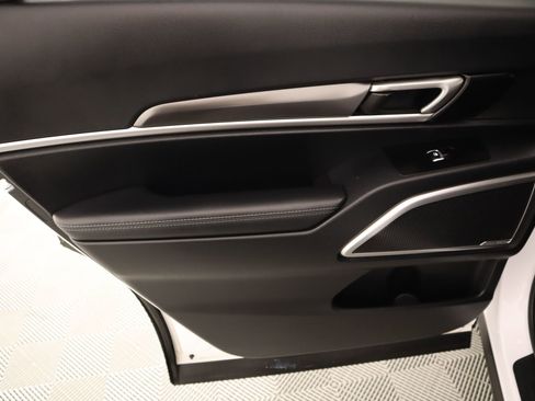 Used 2025 Kia Telluride S image 19