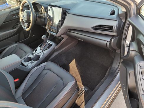 Certified 2025 Subaru Crosstrek 2.5i Limited w/ Crosstrek Mirror Package image 22