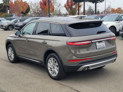 Used 2025 Lincoln Corsair FWD image 6