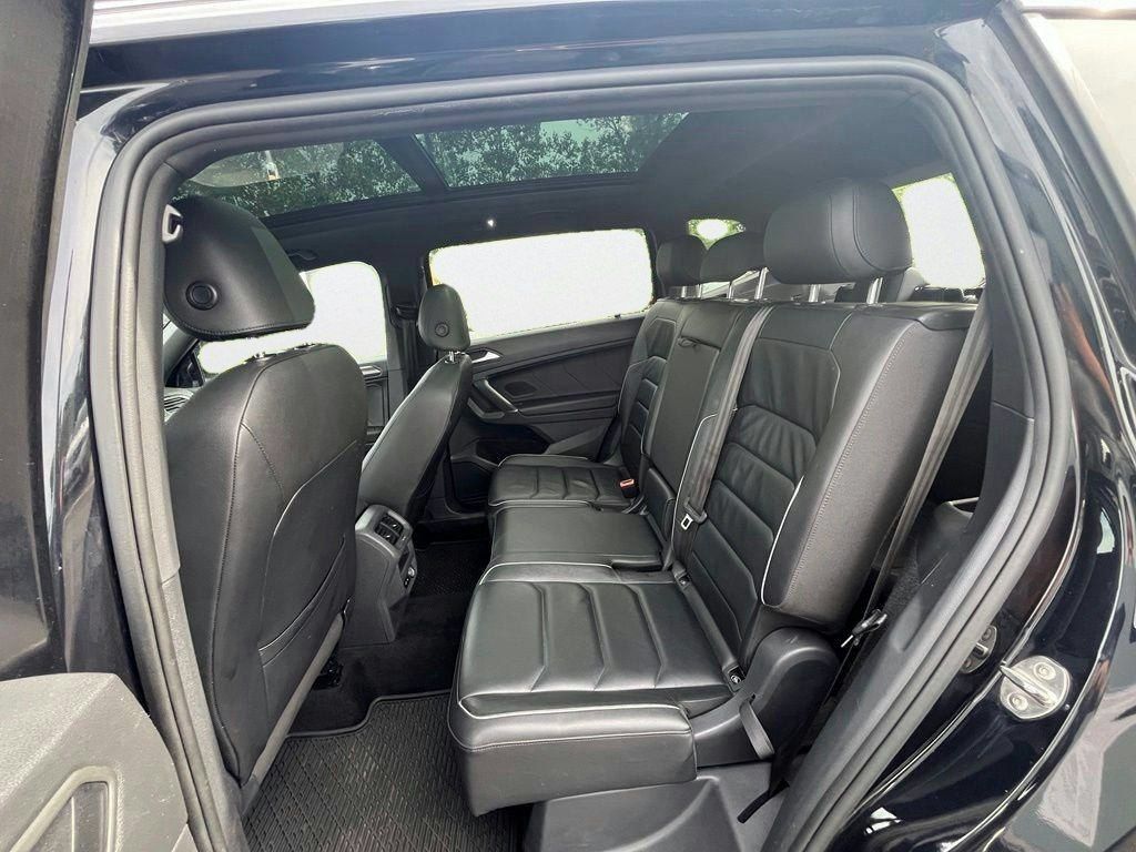 Used 2020 Volkswagen Tiguan SEL Premium R-Line w/ 3rd Row Seat Package AWD/4WD image 25