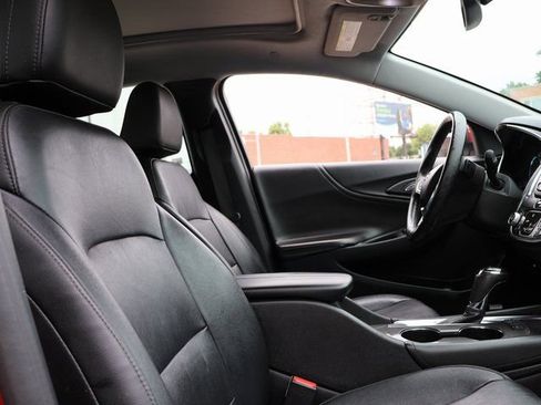 Certified 2018 Chevrolet Malibu LT w/ Leather Package FWD image 6