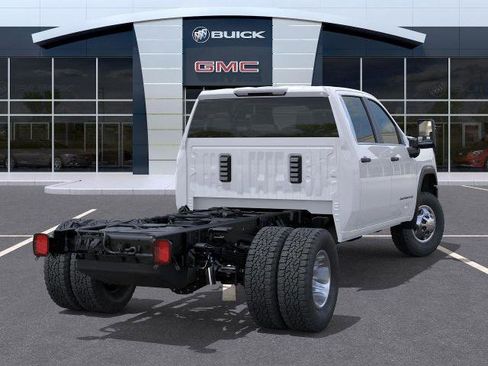 New 2026 GMC Sierra 3500 Pro image 4