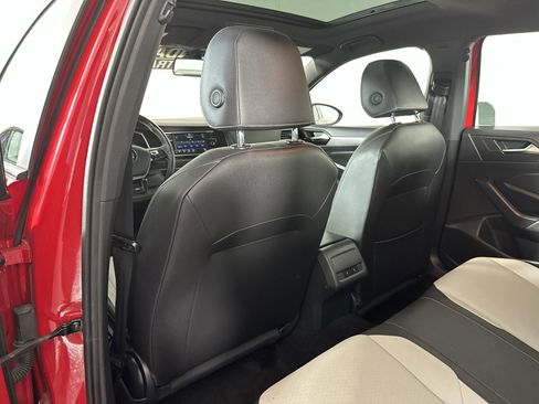 Used 2020 Volkswagen Jetta R-Line w/ R-Line Cold Weather Package image 28