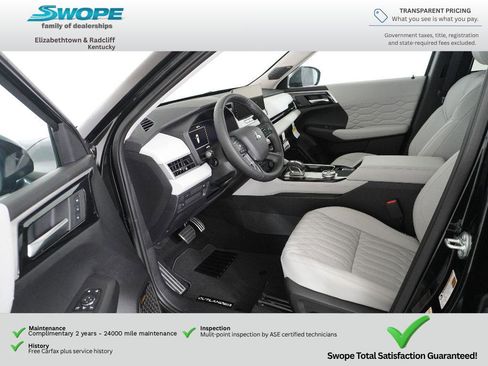 Used 2025 Mitsubishi Outlander SEL AWD/4WD image 9