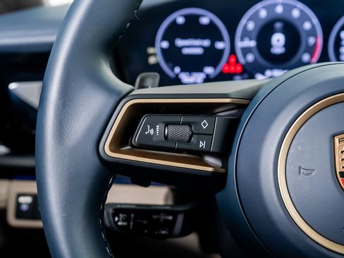 Used 2024 Porsche Panamera 4 w/ Premium Package image 20