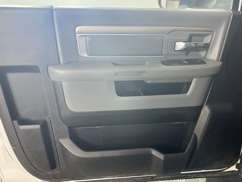 Used 2018 RAM 5500 Tradesman w/ Power & Remote Entry Group image 20