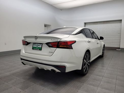 Used 2020 Nissan Altima 2.0 Platinum image 9