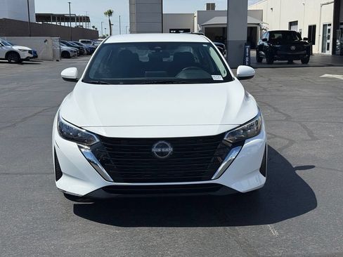 Used 2024 Nissan Sentra SV FWD image 9