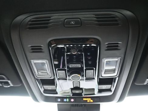Used 2026 GMC Yukon XL Denali Ultimate AWD/4WD image 31