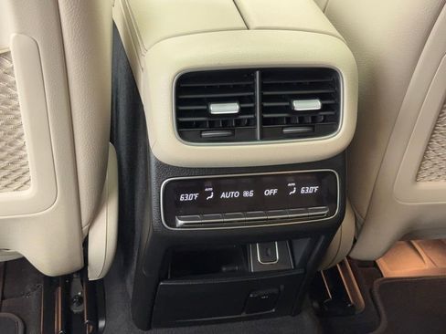Used 2021 Mercedes-Benz GLS 450 4MATIC image 44