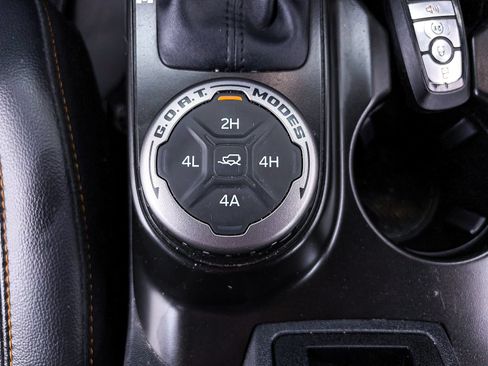Used 2023 Ford Bronco Badlands AWD/4WD image 2
