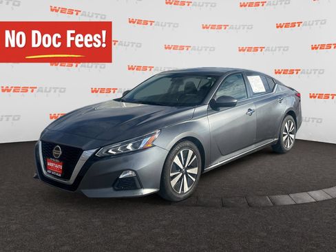 Used 2022 Nissan Altima 2.5 SV FWD image 1