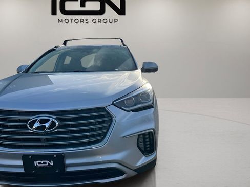 Used 2018 Hyundai Santa Fe SE w/ SE Ultimate Tech Package 03 image 10