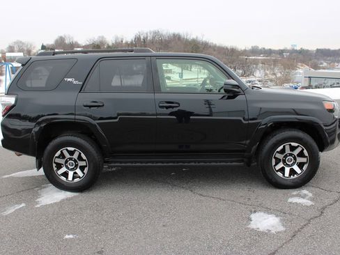 Used 2019 Toyota 4Runner TRD Off-Road image 10