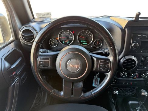 Used 2018 Jeep Wrangler Unlimited Sport S image 14