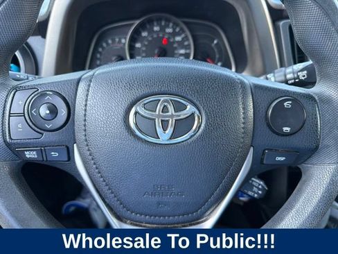 Used 2013 Toyota RAV4 XLE FWD image 18