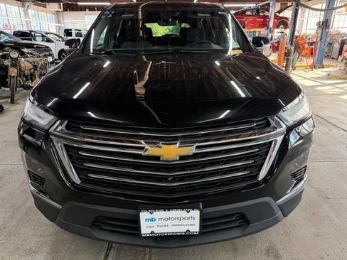 Used 2023 Chevrolet Traverse LT FWD image 6