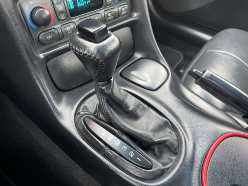 Used 1999 Chevrolet Corvette Coupe w/ Memory Pkg image 13