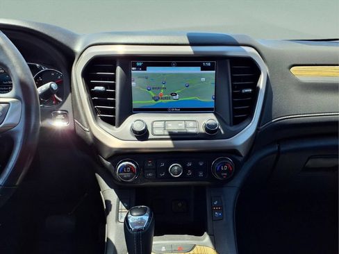 Certified 2019 GMC Acadia Denali w/ Technology Package AWD/4WD image 22
