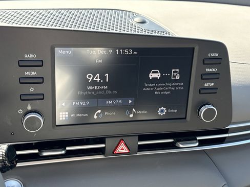 Used 2025 Hyundai Elantra Sport image 22