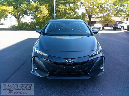 Certified 2022 Toyota Prius Prime Limited image 6
