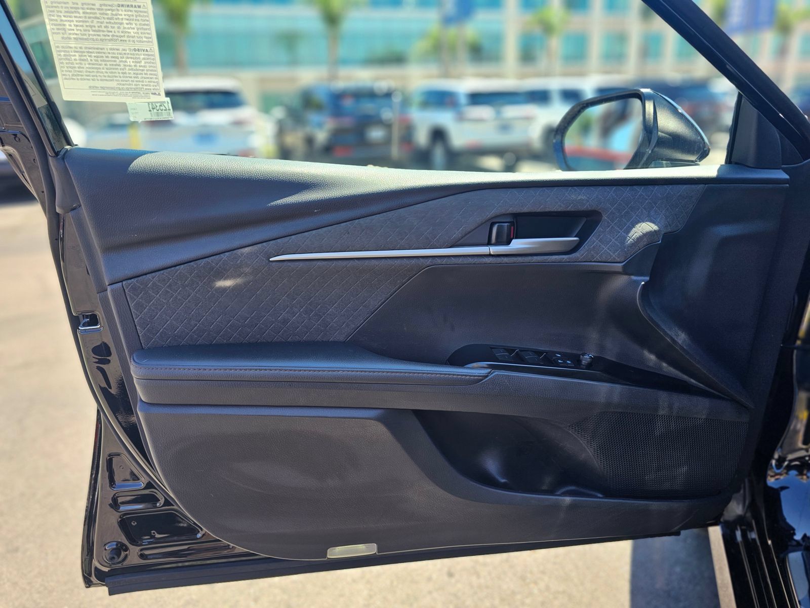 Used 2025 Toyota Camry XLE FWD image 22