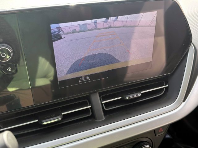 Certified 2024 Chevrolet Trax RS w/ Sunroof Package FWD image 23