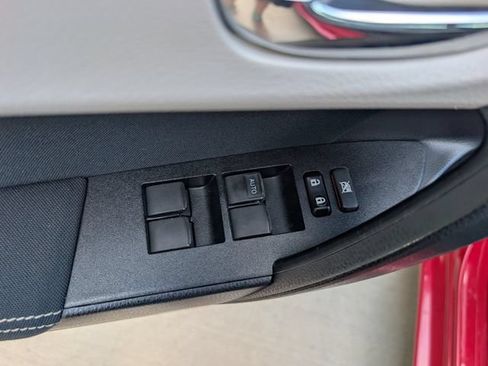 Used 2016 Toyota Corolla LE FWD image 20