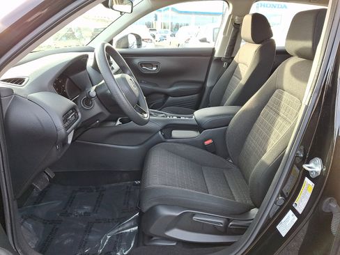Certified 2023 Honda HR-V LX image 13