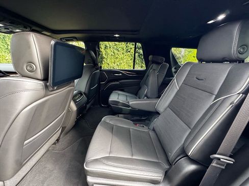 Used 2023 Cadillac Escalade Premium Luxury w/ LPO, Floor Liner Package image 20