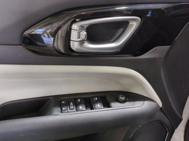 Used 2024 Jeep Compass Limited AWD/4WD image 15