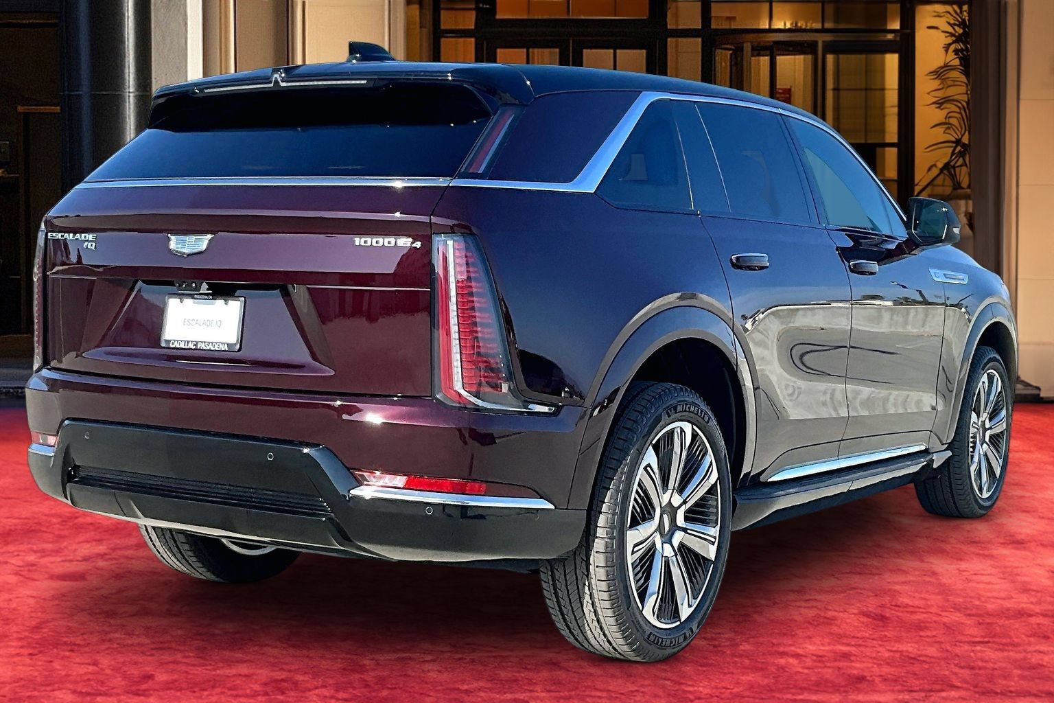 New 2026 Cadillac Escalade IQ Luxury 2 w/ LPO, Floor Liner Package AWD/4WD image 6