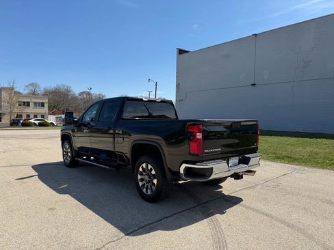 Used 2021 Chevrolet Silverado 2500 LT w/ Texas Edition image 5