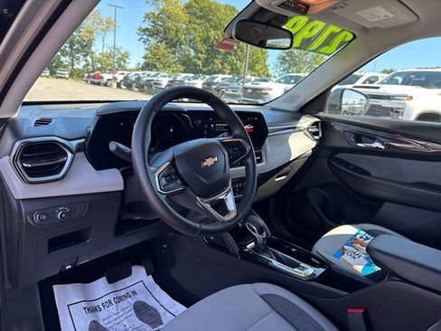 Used 2026 Chevrolet TrailBlazer LT w/ Convenience Package AWD/4WD image 24