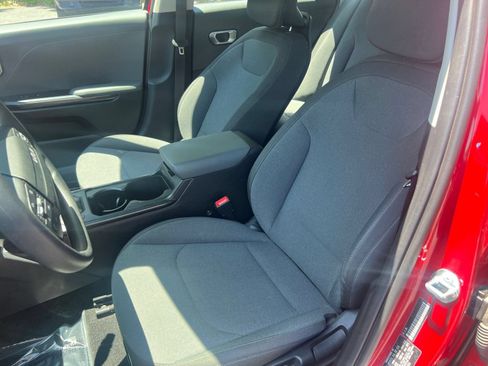 Used 2025 Kia K4 FWD image 19