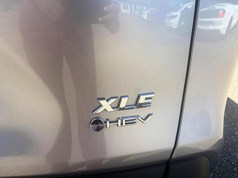 Used 2025 Toyota RAV4 XLE w/ Convenience Package AWD/4WD image 27