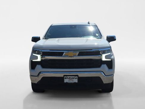 Used 2023 Chevrolet Silverado 1500 LT AWD/4WD image 9