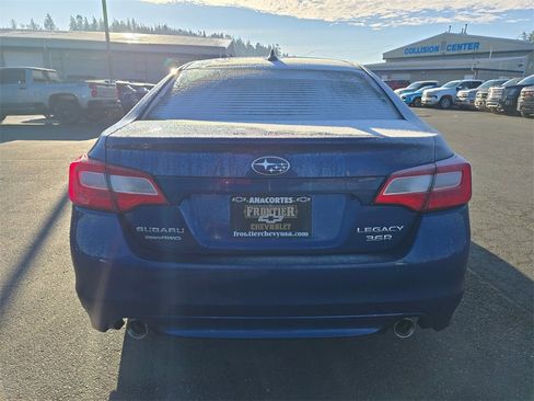 Used 2017 Subaru Legacy 3.6R Limited image 4