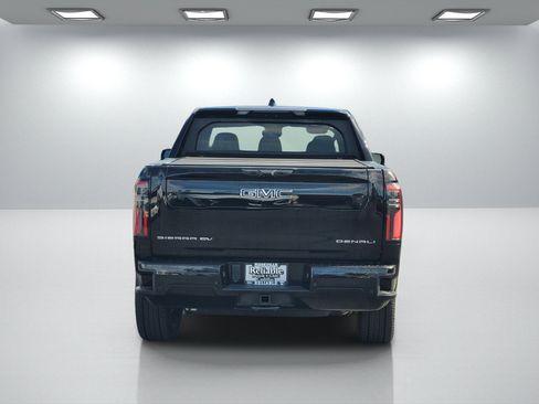 Used 2025 GMC Sierra EV Denali AWD/4WD image 5