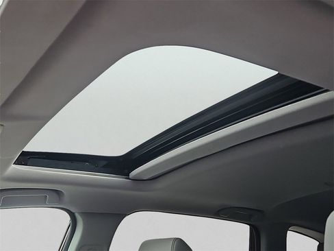 Certified 2019 Honda CR-V Touring image 14