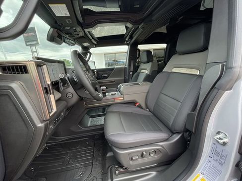 New 2025 GMC Hummer EV 3X AWD/4WD image 28