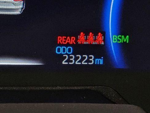 Used 2023 Toyota RAV4 XLE image 30