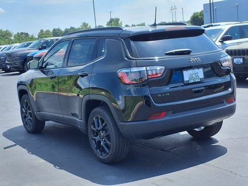 New 2026 Jeep Compass Latitude AWD/4WD image 4