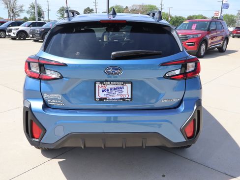 Used 2024 Subaru Crosstrek 2.0i Premium w/ Popular Package #3 AWD/4WD image 7