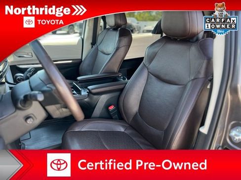 Certified 2024 Toyota Sienna Platinum FWD image 14