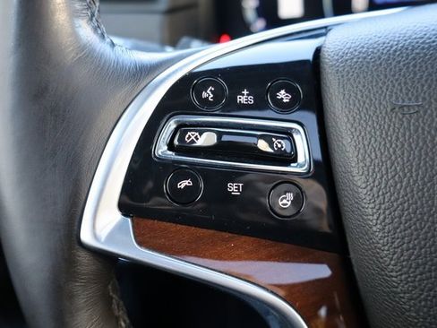 Used 2019 Cadillac Escalade Premium Luxury image 24