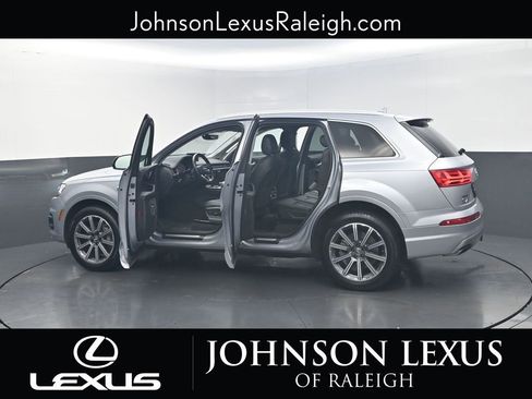 Used 2018 Audi Q7 3.0T Prestige w/ Prestige Package image 27