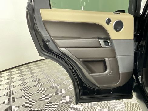 Certified 2022 Land Rover Range Rover Sport HSE Silver Edition image 26