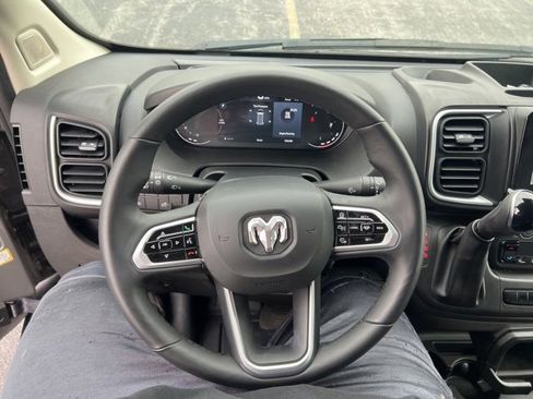 Used 2025 RAM ProMaster 2500 w/ Quick Order Package 22G SLT image 15