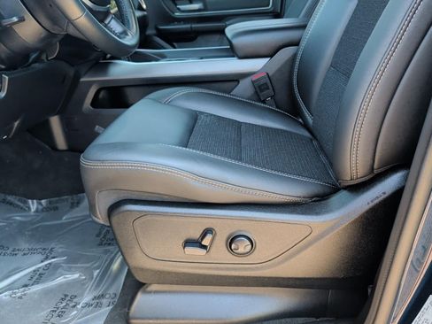 Used 2023 RAM 1500 Big Horn AWD/4WD image 15